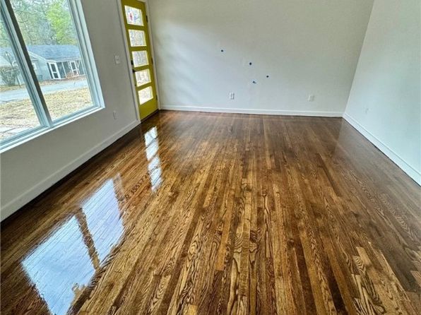 fayetteville-arkansas-442645588 picture