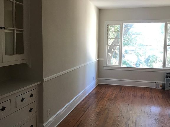 2nd image of 3677 Hedrick St