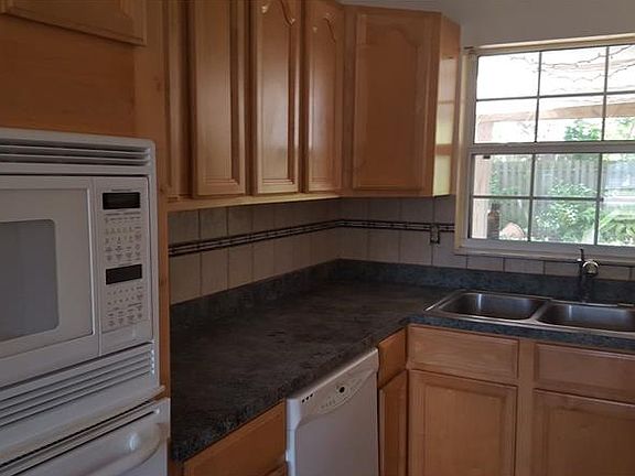4th image of 6818 Dr Martin Luther King Jr St N