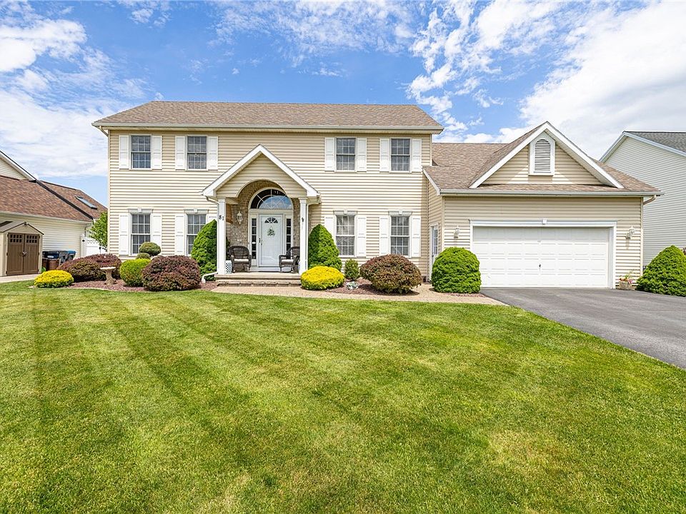 1st image of 81 Christina Dr