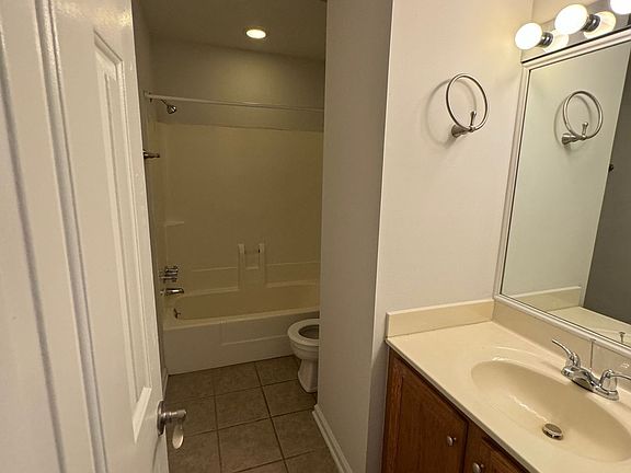 5th image of 1423 Wake Forest Rd #B