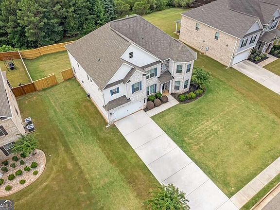 2nd image of 520 Coventry Way