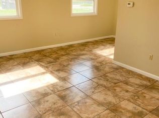 121 N Douglas St #B, Metamora, IL 61548