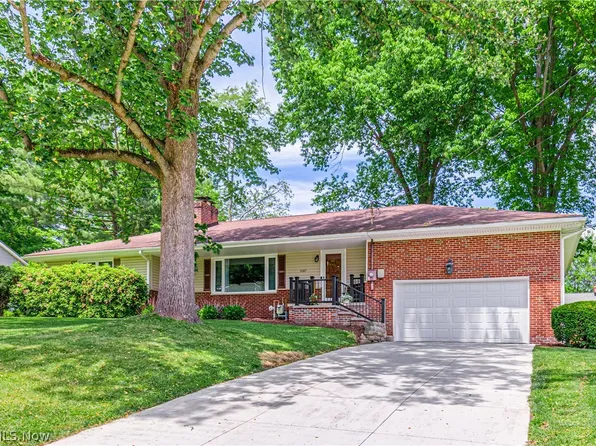3087 Stanley Rd, Akron, OH 44333