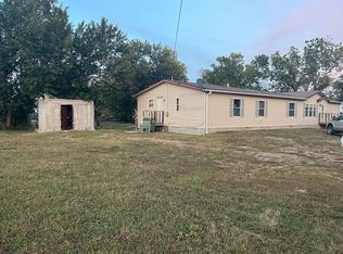 1102 N Saunders Ave, Sutton, NE 68979