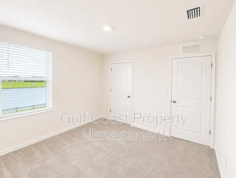 10219 Charlotte Dr — Photo 12