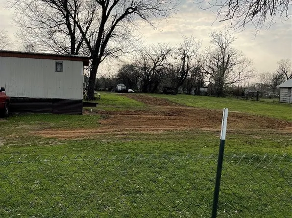 120 Parrot St, Rosser, TX 75157