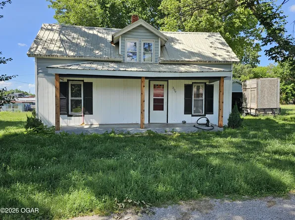 309 E Carnes St, Wheaton, MO 64874