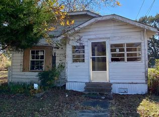 2120 Fluker St, Pine Bluff, AR 71603