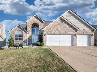 691 Berrywine Ln, Arnold, MO 63010