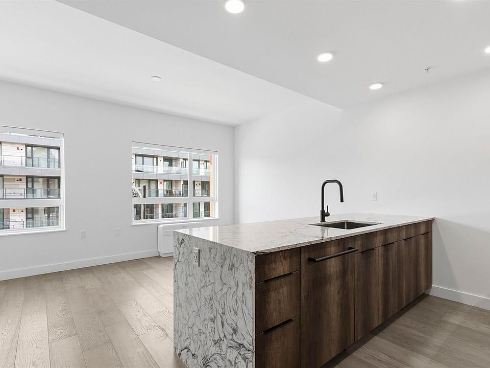 1st image of 3590 W 39th Ave #306