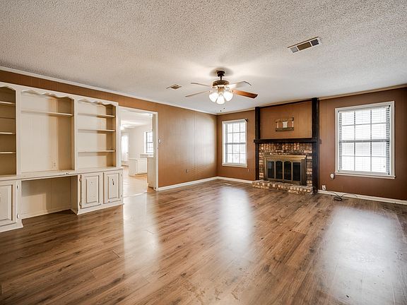 3rd image of 6312 Rolling Hills Dr