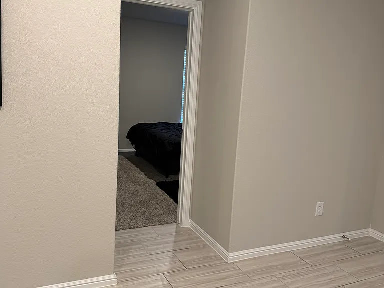 16413 Severn Ln — Photo 29