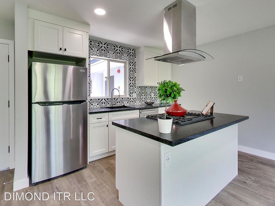 1st image of 3720 Fruitvale Ave #13