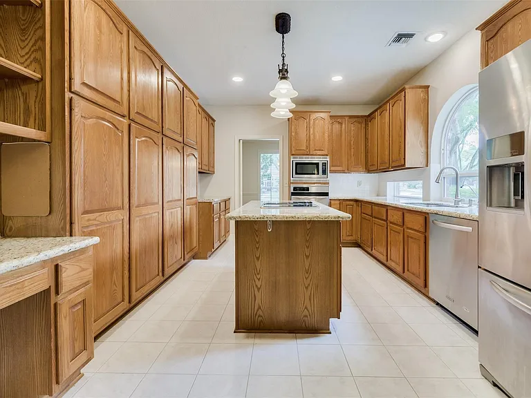 1703 Stemply Ct — Photo 9