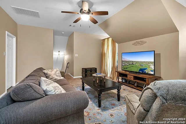 13443 Blackstone — Photo 26