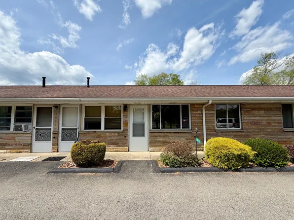 1001 Basilone Dr, New Castle, PA