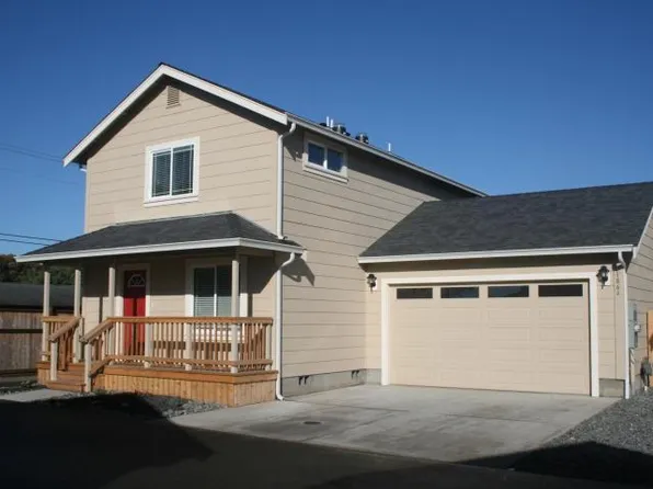 1864 Maplewood Dr, McKinleyville, CA 95519