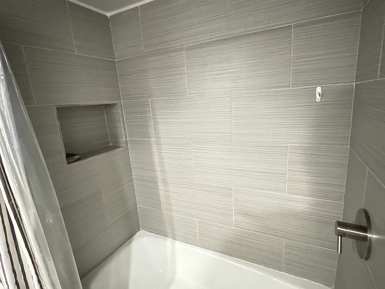 450 W 7th St #201 — Photo 11