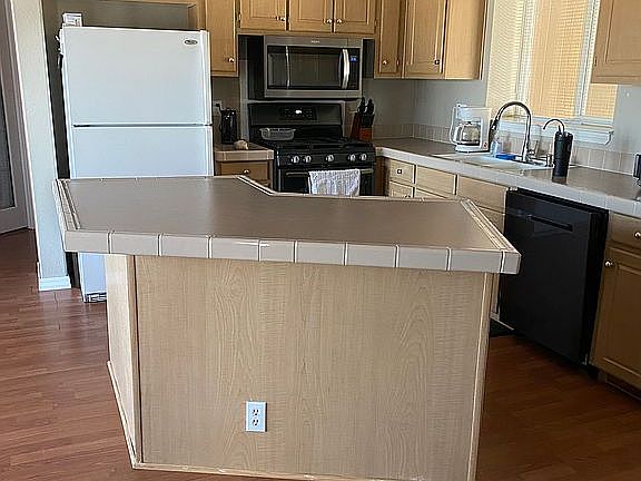 5th image of 2501 Hillcrest Park Dr