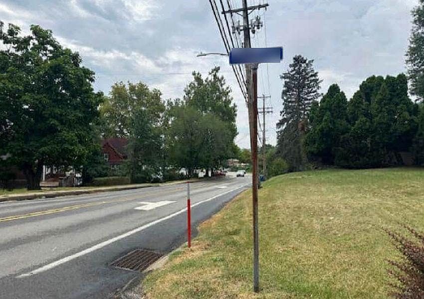 2nd image of 10813 Frankstown Rd