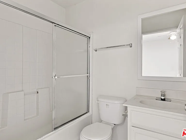 6616 Sylmar Ave #1 — Photo 9
