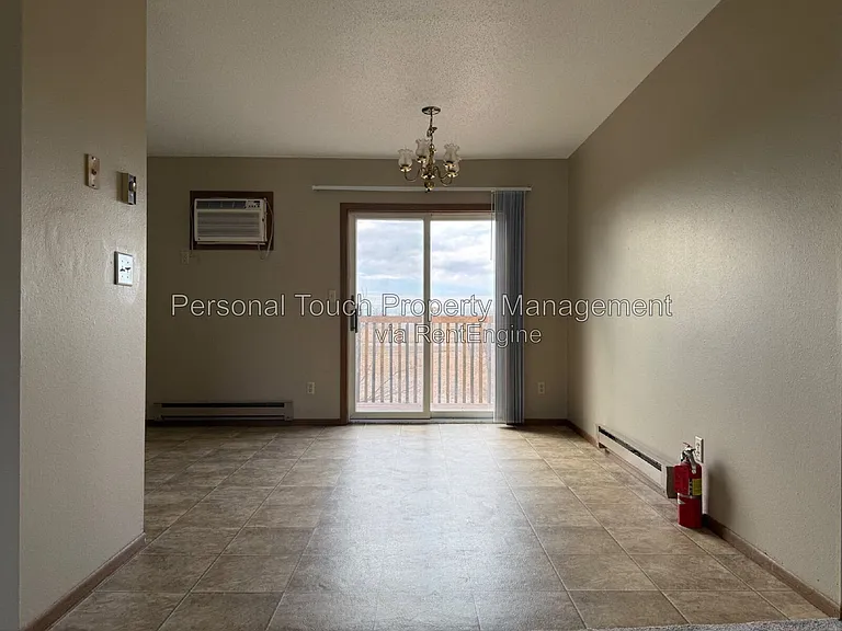905 19th St SW #5 — Photo 6
