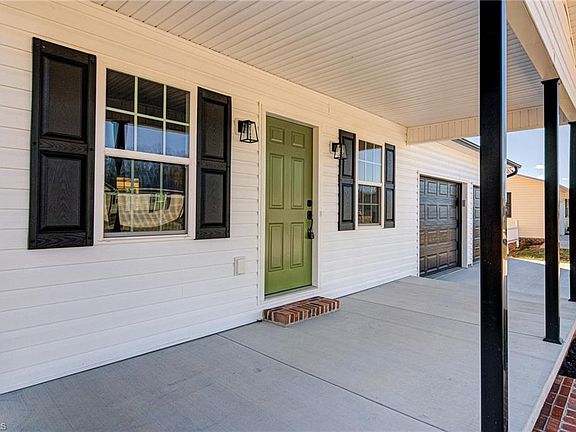 4th image of 1116 Mahaney Ln