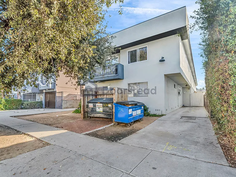 3126 S Canfield Ave #7 — Photo 3
