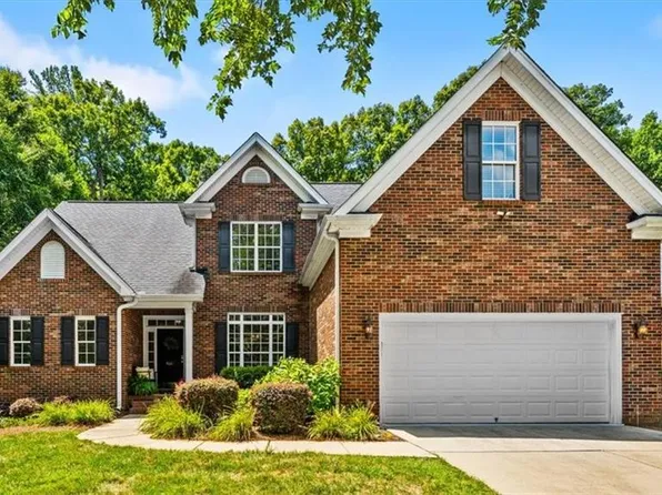 4607 Bluff Run Dr, Greensboro, NC 27455