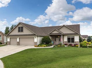 1183 Southern Hills Ln SW, Rochester, MN 55902