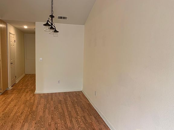 5th image of 1330 Tea Rose Cir #1