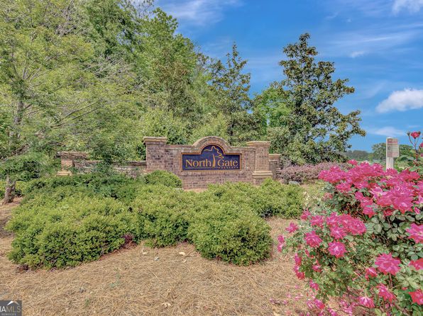 34 Oakleigh Trl, Newnan, GA 30265