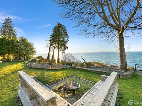 8539 Semiahmoo Drive, Blaine, WA 98230