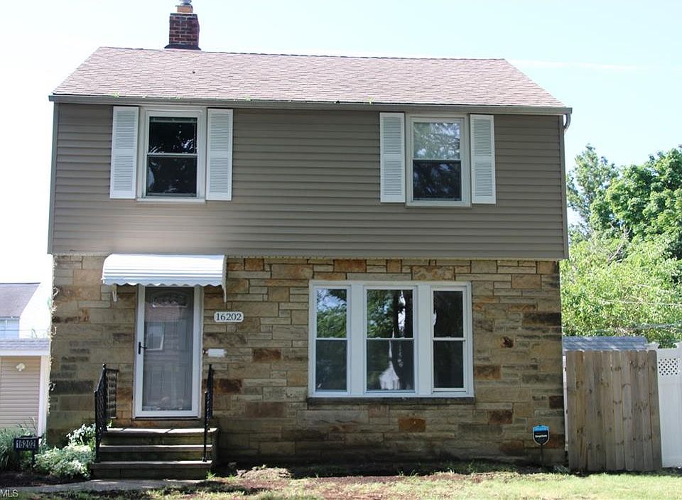 1st image of 16202 Delrey Ave