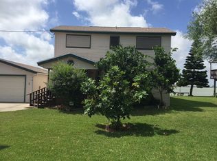 105 Copano Ridge Rd, Rockport, TX 78382