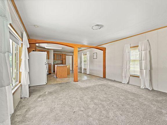 5th image of 644 Charlie Abney Rd