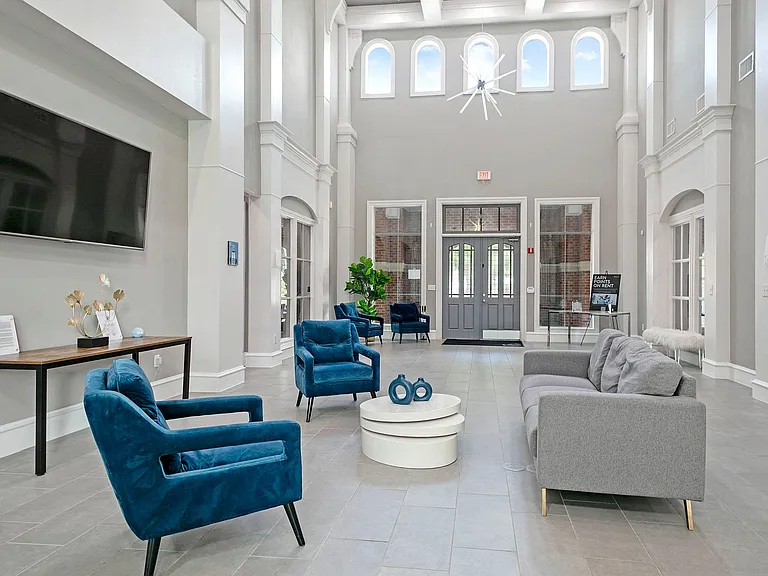 Our common areas include complimentary Wi-Fi to work on the go.