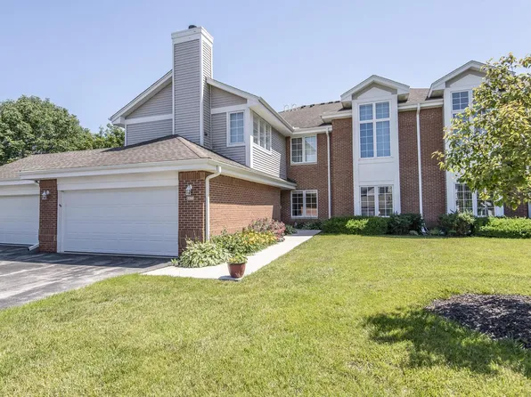 8979 Woodbridge DRIVE, Greendale, WI 53129