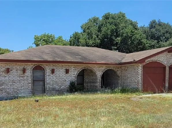 3330 Meadow Ridge Dr, Corpus Christi, TX 78418