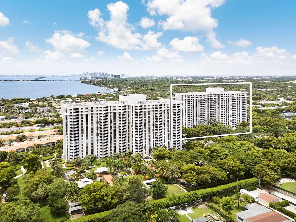 2000 Towerside Ter #312