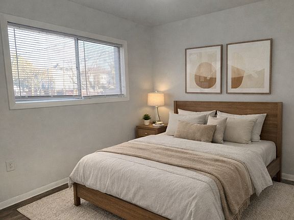 2nd image of 3001 Moss Side Ave #2