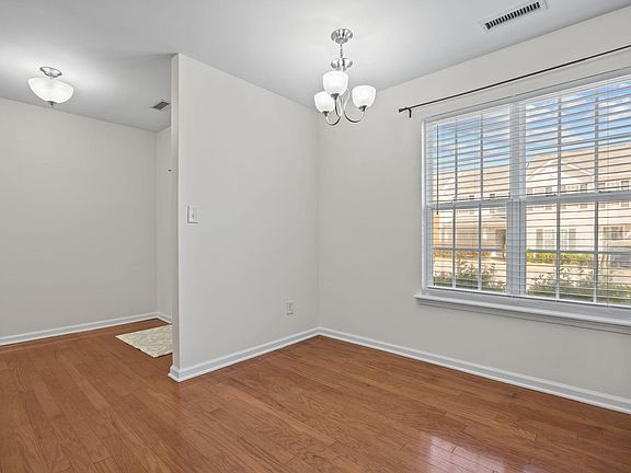 4th image of 5208 Blue Lagoon Ln