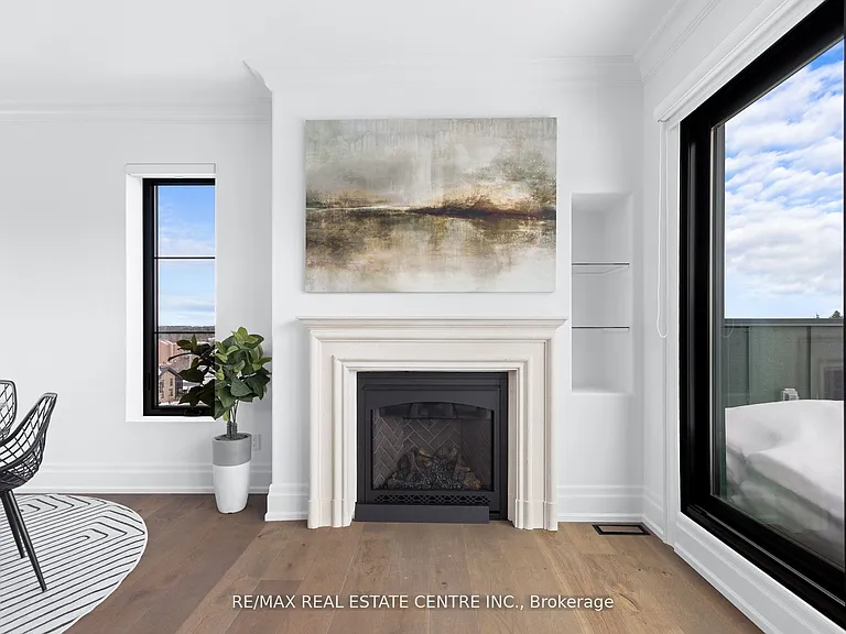 37 Armstrong St #3 — Photo 21