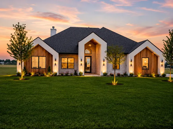 35 Stone Blf, Canyon, TX 79015