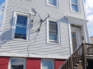 175 1st St #1, Albany, NY 12210