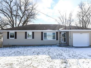 5120 Pfeiffer Rd, Bartonville, IL 61607