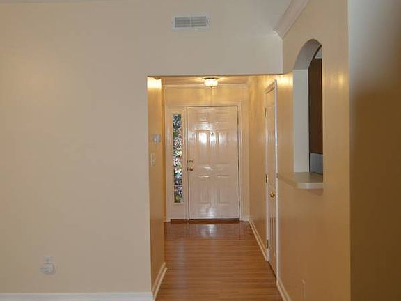 2nd image of 1519 Emerald Pointe Ln