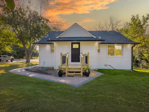 700 E Van Buren St, Villa Park, IL 60181