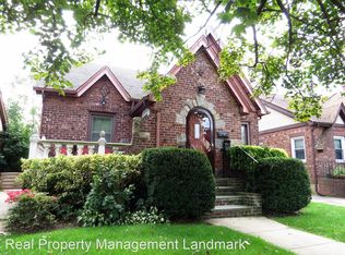 118 3rd St FLOOR 1, New Hyde Park, NY 11040